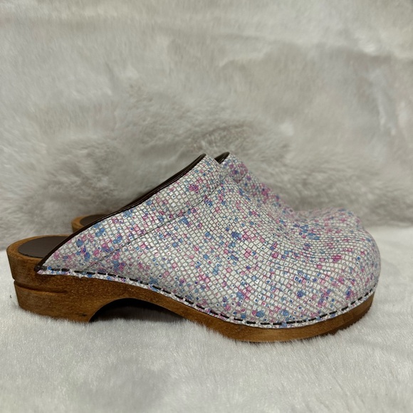 Leather clogs Sanita - Picture 2 of 6